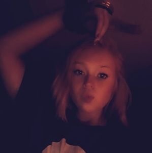 Meet your Posher, Makayla